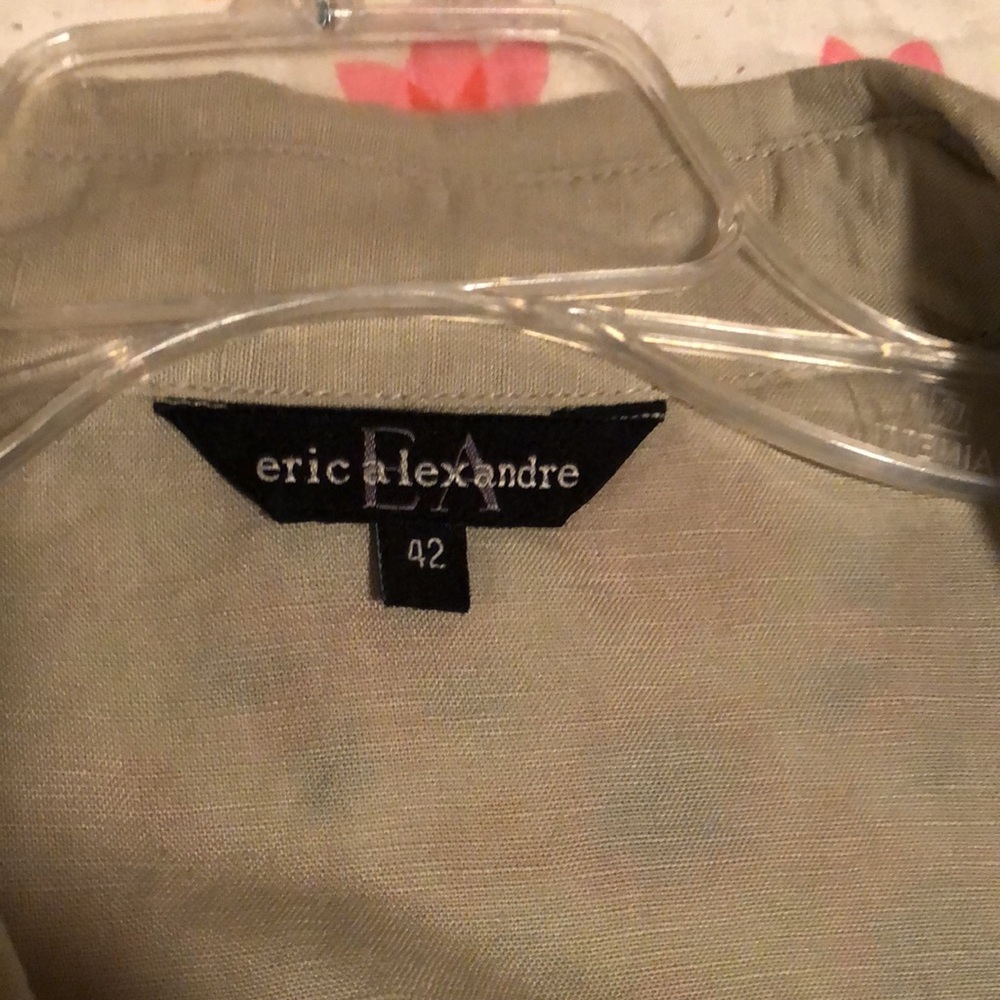 Eric Alexandre Outfit - Picture 8 of 8